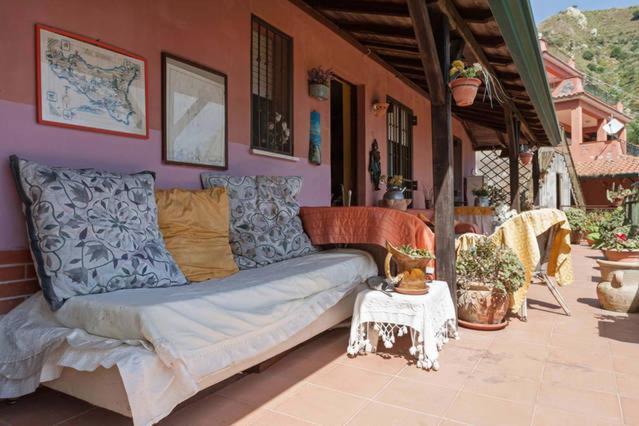 Carly & Dane Vacation House تاورمينا المظهر الخارجي الصورة